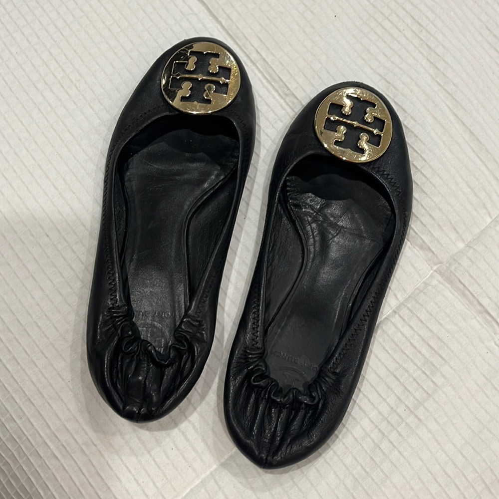 Black leather Tory Burch ballet flats